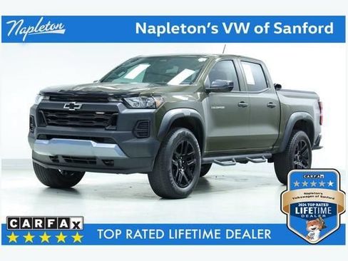 Used 2025 Chevrolet Colorado Trail Boss AWD/4WD image 1