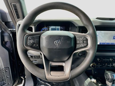 Used 2022 Ford Bronco 4-Door AWD/4WD image 10