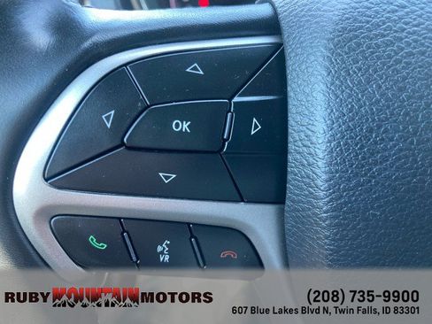 Used 2019 Jeep Grand Cherokee High Altitude AWD/4WD image 17