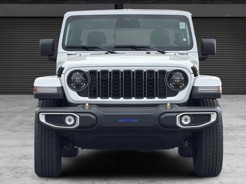 New 2026 Jeep Gladiator Sport AWD/4WD image 10