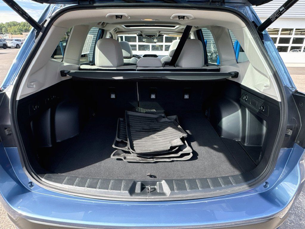 Certified 2023 Subaru Forester Premium AWD/4WD image 24