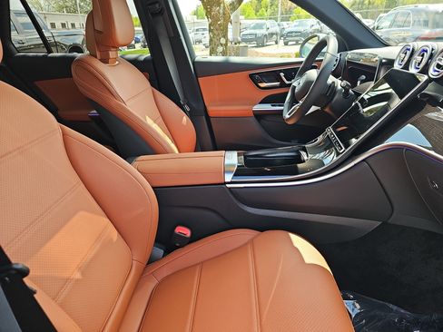 New 2026 Mercedes-Benz GLC 300 image 10
