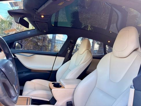 Used 2020 Tesla Model S Long Range image 12