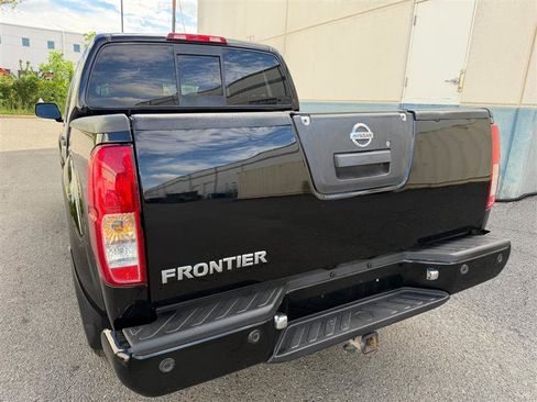 Used 2018 Nissan Frontier PRO-4X AWD/4WD image 15