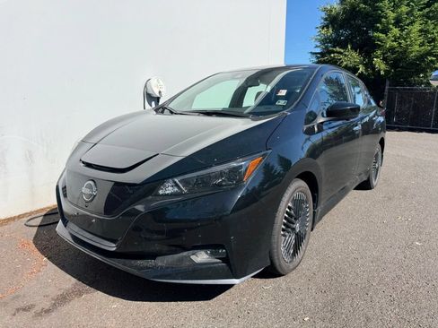 Certified 2024 Nissan Leaf SV Plus FWD image 2