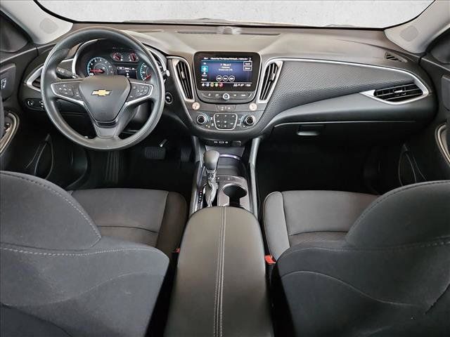 Certified 2025 Chevrolet Malibu LT FWD image 17