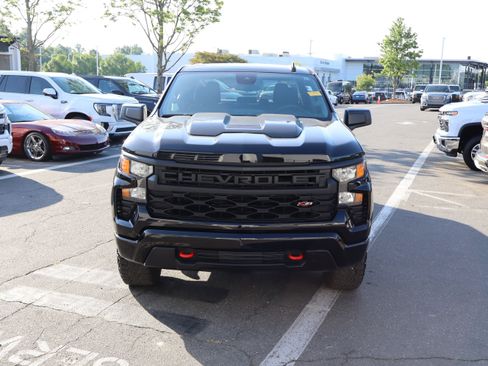 Used 2024 Chevrolet Silverado 1500 Custom Trail Boss AWD/4WD image 3