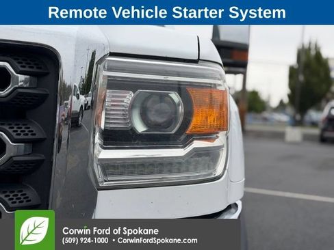 Used 2018 GMC Sierra 2500 SLT w/ Duramax Plus Package AWD/4WD image 5