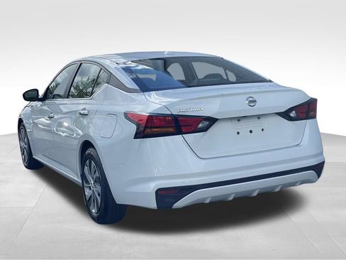 Used 2020 Nissan Altima 2.5 S FWD image 5