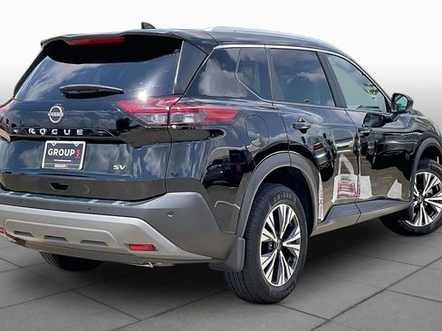 Used 2023 Nissan Rogue SV w/ SV Premium B Package FWD image 12