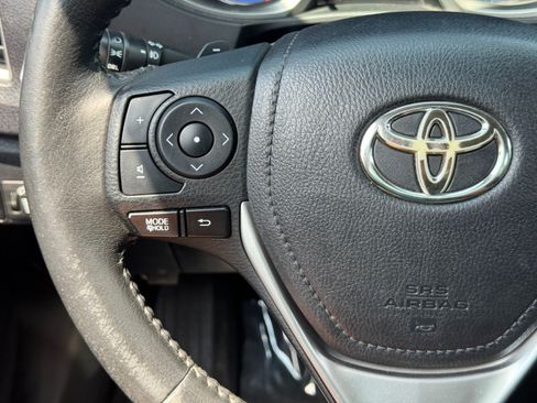 Used 2014 Toyota Corolla S FWD image 19