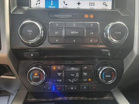 Used 2017 Ford F250 Lariat w/ Lariat Ultimate Package image 17