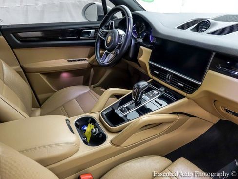 Used 2021 Porsche Cayenne E-Hybrid image 32