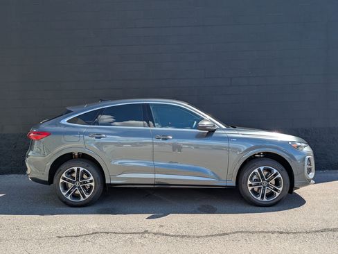 New 2026 Audi Q5 Premium AWD/4WD image 4