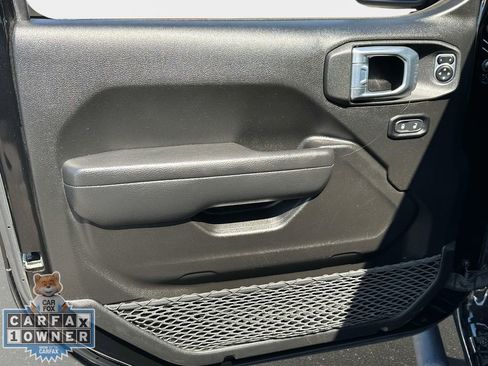 Used 2023 Jeep Wrangler Unlimited w/ Cold Weather Group AWD/4WD image 18
