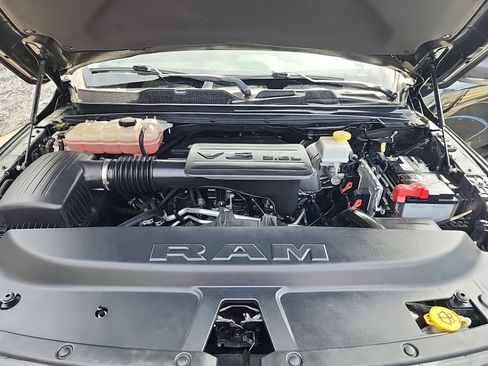 Used 2019 RAM 1500 Big Horn AWD/4WD image 49