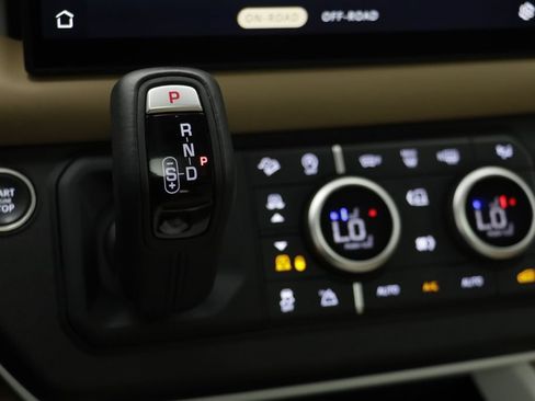 Certified 2025 Land Rover Defender 110 S AWD/4WD image 12