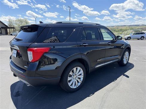 Used 2020 Ford Explorer Limited w/ Class III Trailer Tow Package AWD/4WD image 9