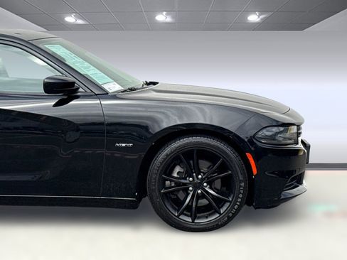 Used 2016 Dodge Charger R/T w/ Navigation & Travel Group RWD image 22