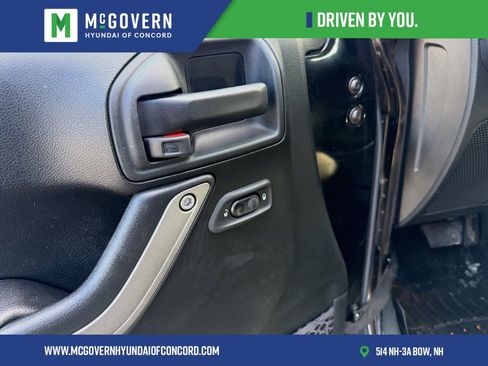 Used 2018 Jeep Wrangler Unlimited Sport S image 19