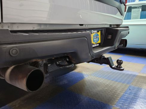 Used 2017 Ford F150 Raptor w/ Equipment Group 802A Luxury image 84