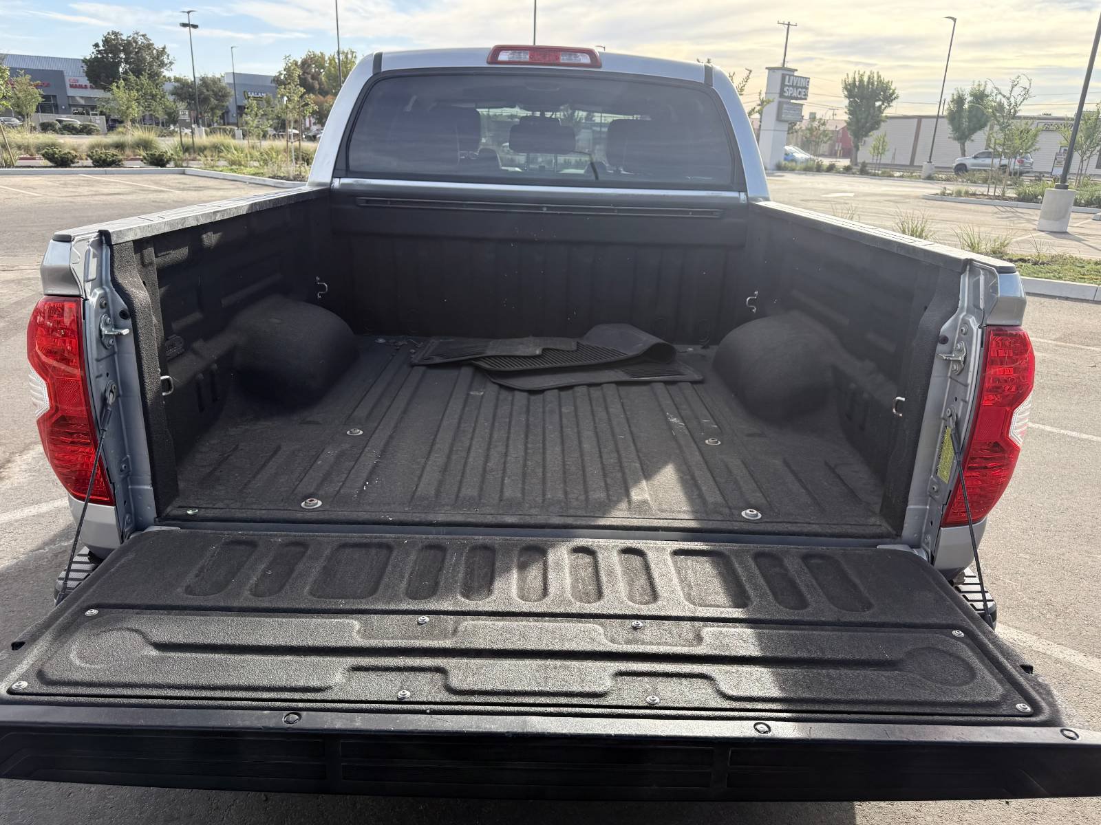 Used 2015 Toyota Tundra Platinum AWD/4WD image 14