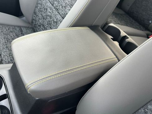 Certified 2024 Chevrolet Colorado ZR2 w/ Technology Package image 35