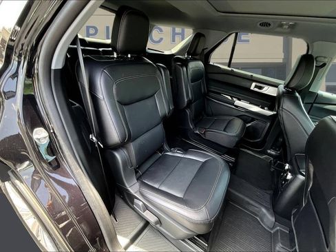 Used 2023 Ford Explorer Limited w/ Limited Technology Package AWD/4WD image 27