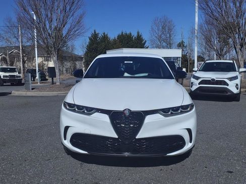 New 2025 Alfa Romeo Tonale AWD/4WD image 2