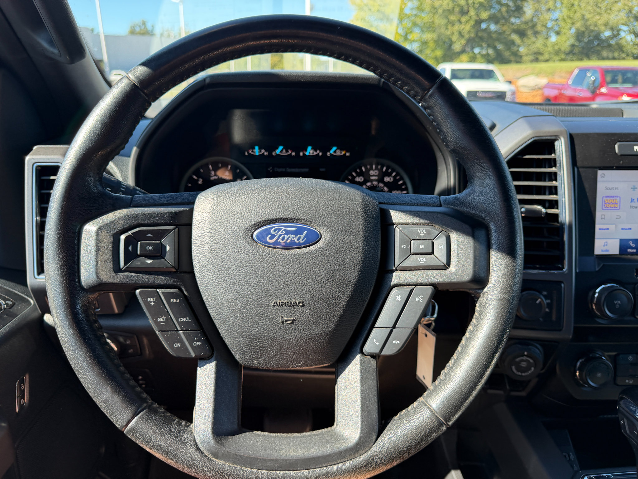 Used 2020 Ford F150 XLT w/ Equipment Group 302A Luxury AWD/4WD image 39