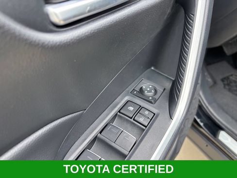 Used 2025 Toyota RAV4 SE AWD/4WD image 21