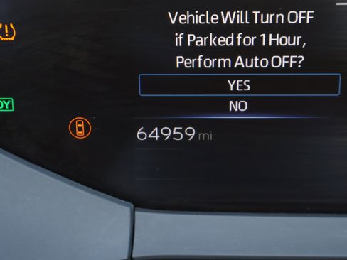 Used 2023 Toyota Prius XLE image 4