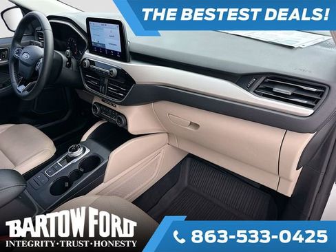 Used 2022 Ford Escape SEL image 29