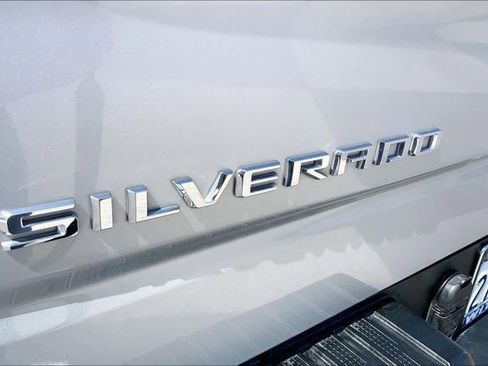 Used 2020 Chevrolet Silverado 1500 LT AWD/4WD image 8