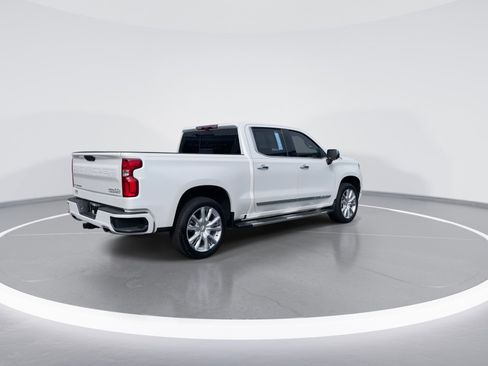 Used 2024 Chevrolet Silverado 1500 High Country w/ High Country Premium Package image 2
