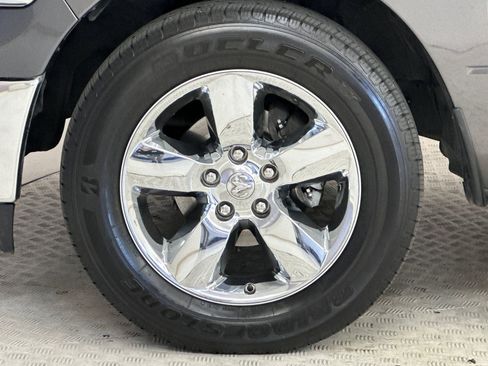Used 2019 RAM 1500 Big Horn RWD image 11