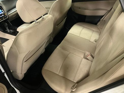 Used 2019 Subaru Outback 2.5i Premium image 24