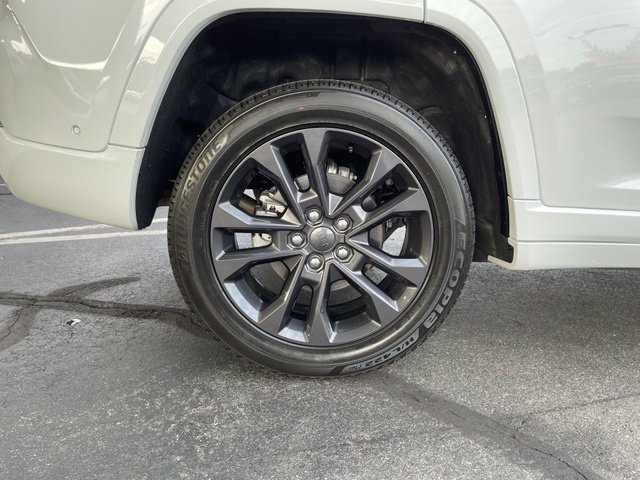 Used 2026 Jeep Grand Cherokee Limited AWD/4WD image 38