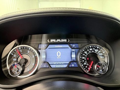 Used 2024 RAM 2500 Laramie AWD/4WD image 45