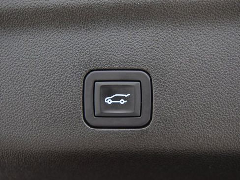 Used 2024 GMC Yukon XL Denali w/ Max Trailering Package image 28