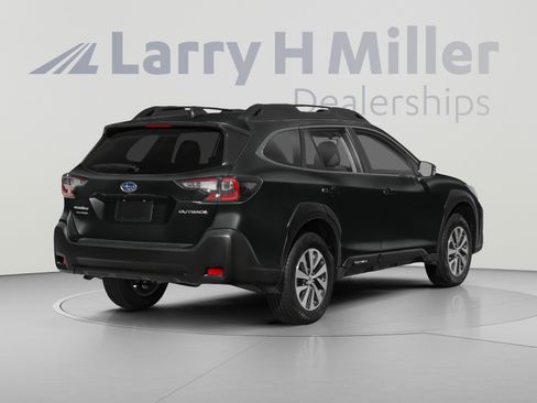 Used 2023 Subaru Outback Premium AWD/4WD image 2