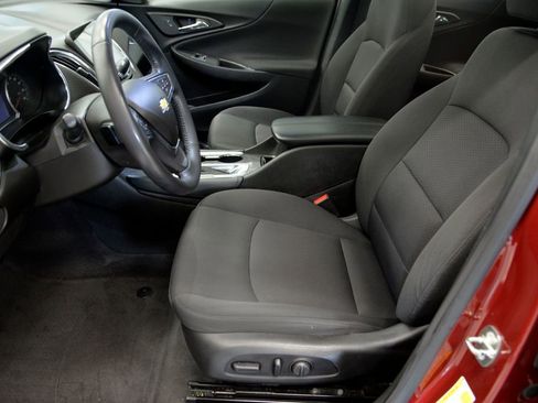 Used 2018 Chevrolet Malibu LT image 15