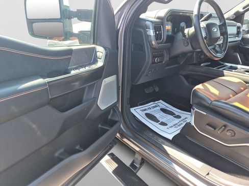 Used 2024 Ford F250 Platinum w/ Tremor Off-Road Package AWD/4WD image 25