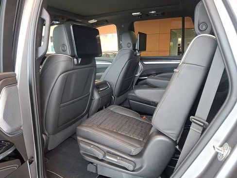 New 2026 Cadillac Escalade V w/ LPO, Onyx Lite Package image 7