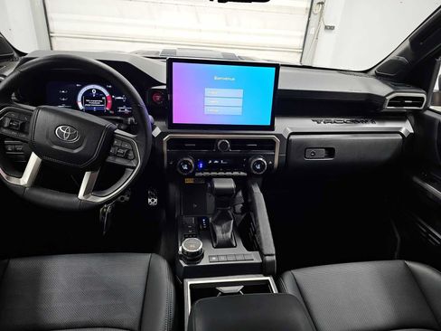 Used 2025 Toyota Tacoma TRD Sport w/ TRD Sport Premium Package AWD/4WD image 8