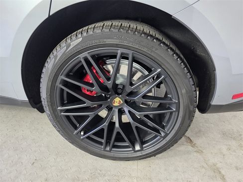 Used 2023 Porsche Macan GTS image 19