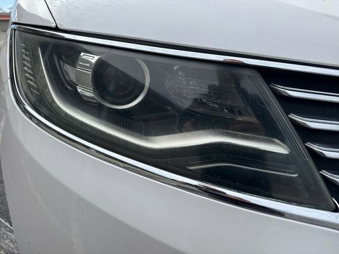 Used 2018 Lincoln MKX Premiere image 45