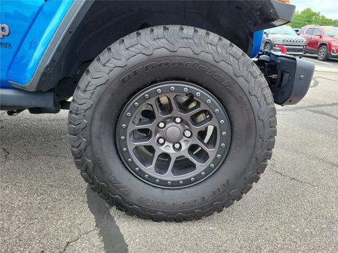 Used 2021 Jeep Wrangler Unlimited Rubicon w/ Xtreme Recon 35" Tire Package AWD/4WD image 5