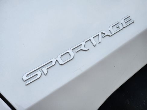 New 2026 Kia Sportage S image 9