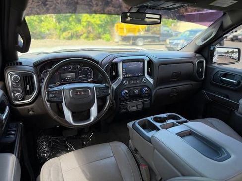 Used 2019 GMC Sierra 1500 SLT w/ X31 Off-Road Package AWD/4WD image 22